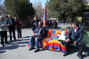 Raffi Hovannisian on hunger strike in Yerevan's main square on 11 March 2013.
